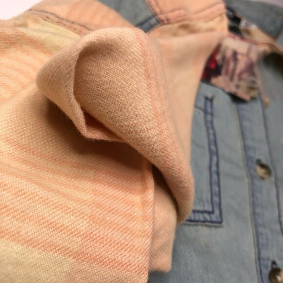 NEW BDG Frankie Chambray Plaid Peach Light Denim Flannel Button-up Western Shirt - Picture 11 of 15